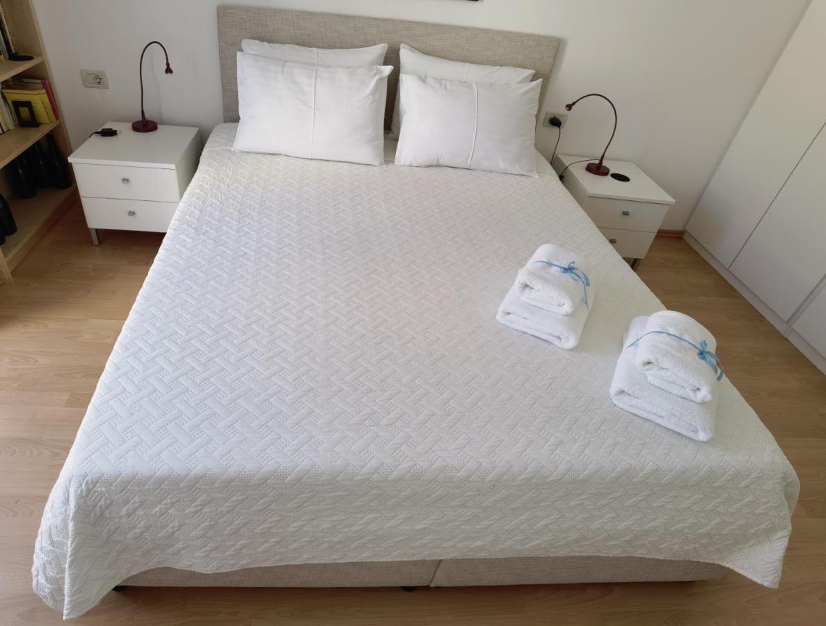 Aria Deluxe Superior 5 Star Apartment, Your Piece Of Heaven By The Sea & Park, With Sea & Park View Novigrad Istria Exterior foto